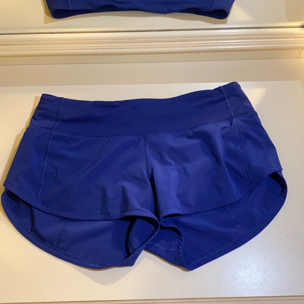 Lulu lemon speed up low rise blue shorts size 4